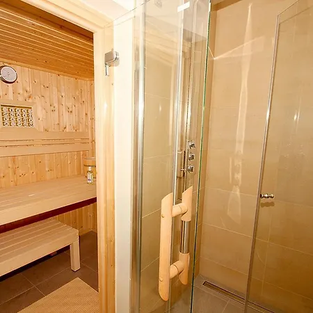 Ferienhaus Eisvogel غلوفي