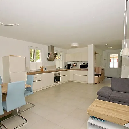 Ferienhaus Eisvogel * غلوفي